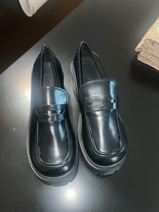 Shoes - Women’s Black Leather Penny Loafers with Chunky Heel